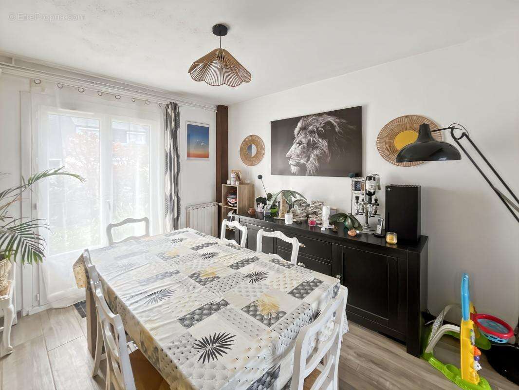 Maison à CHECY