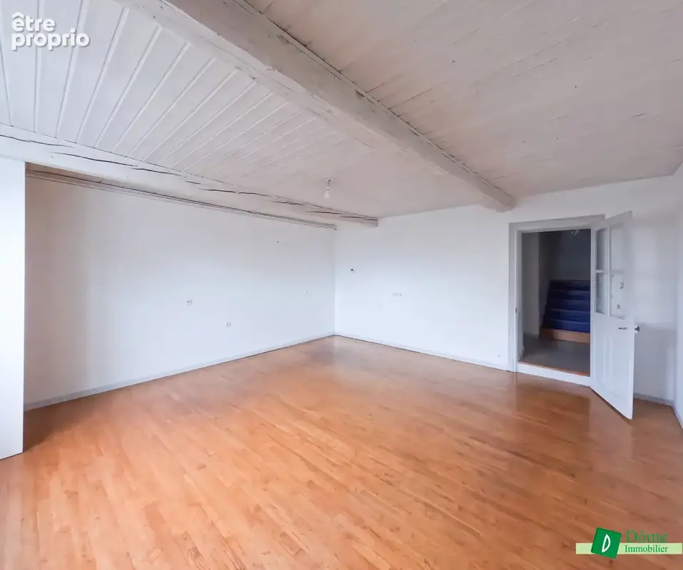 Maison atypique au coeur du village - photo 8