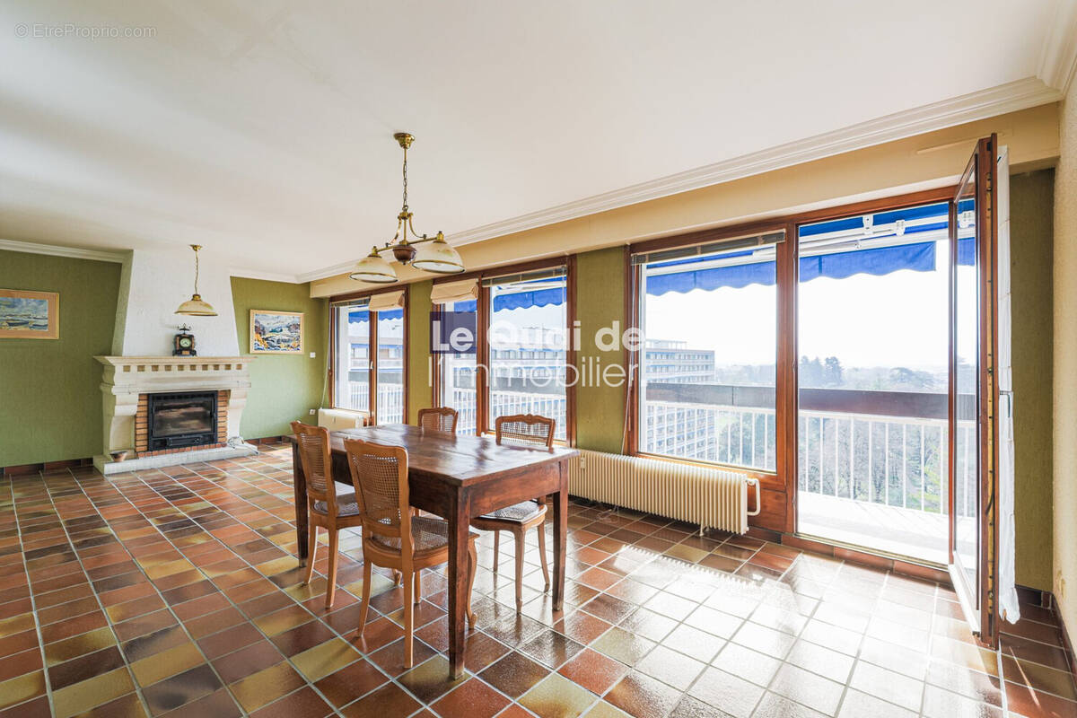 Appartement à SAINT-EGREVE