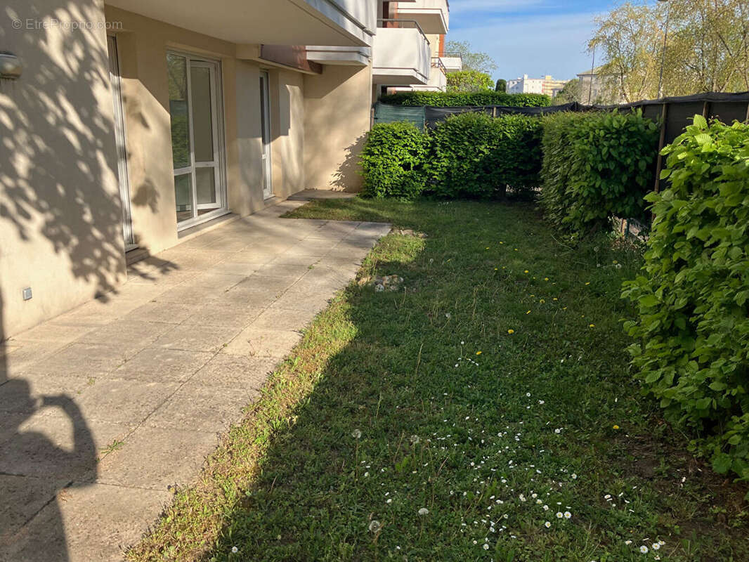 T3 Rez de Jardin St Jean des Vignes avec garage - photo 2