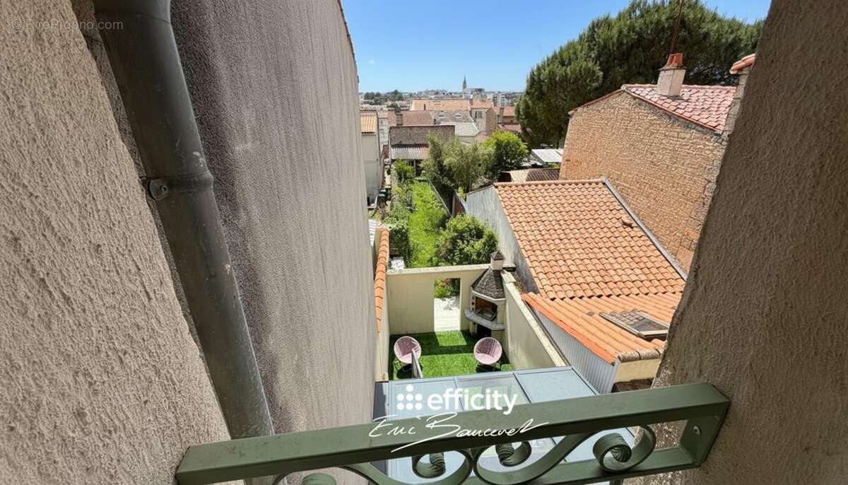 Maison 71 m² à Niort  - photo 14