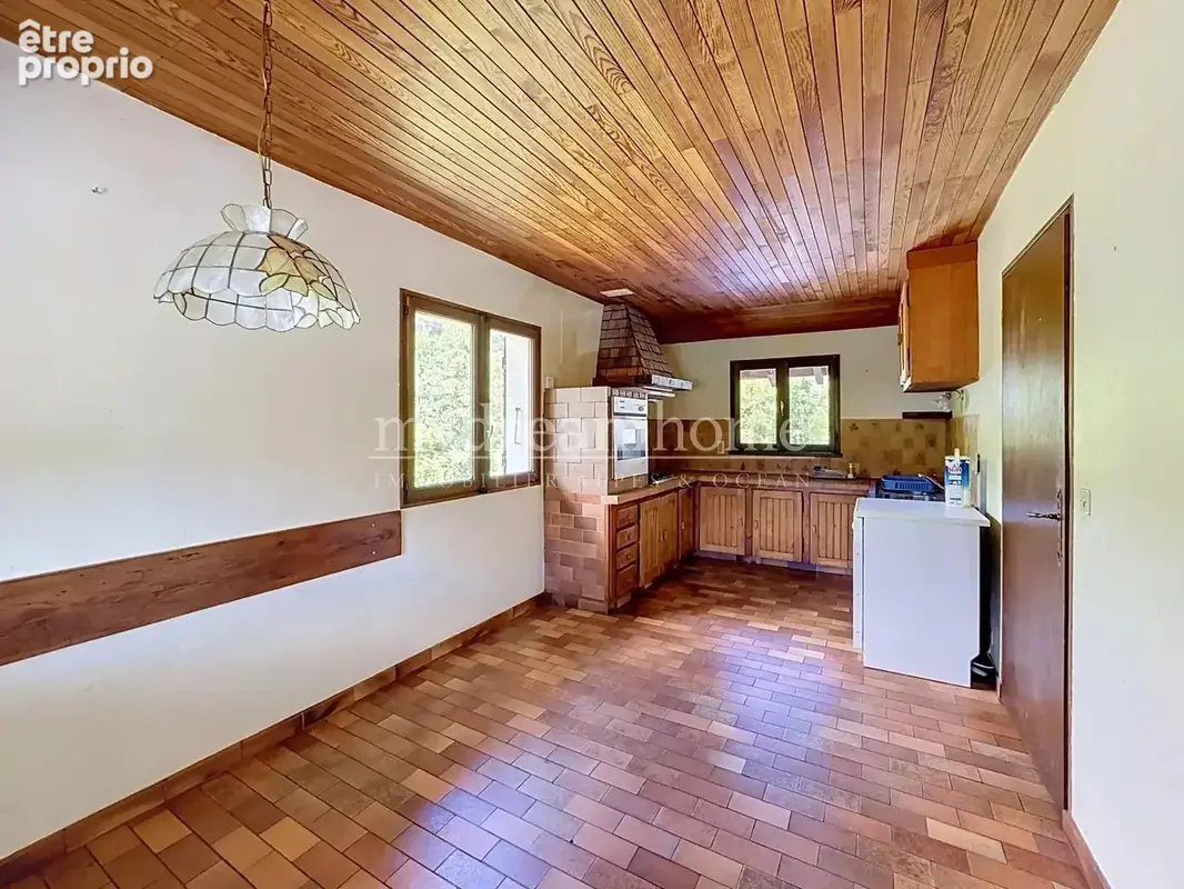 À VENDRE – Ensemble immobilier de 3 chalets à Notre Dame de Bellecombe (73590) - photo 6