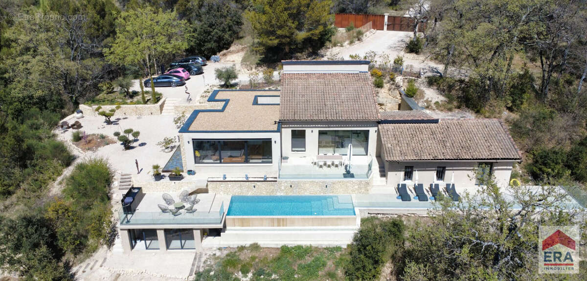 Maison à MALEMORT-DU-COMTAT