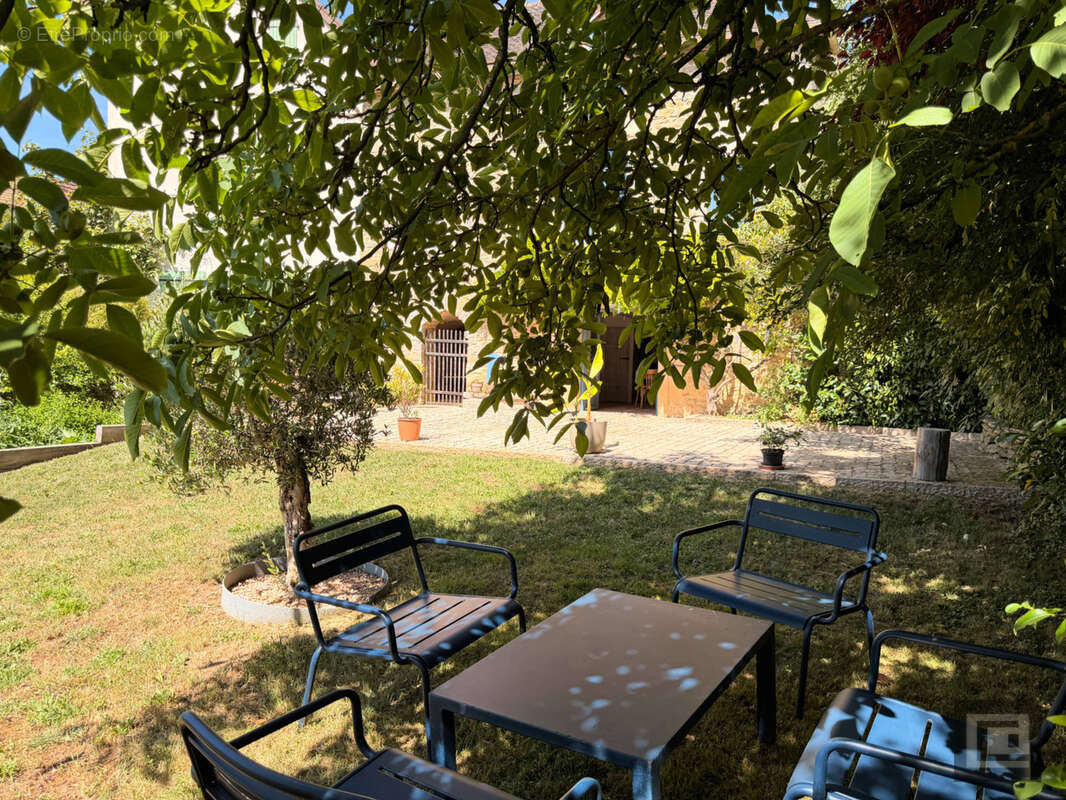 La Glycine de Jambles - Une maison pleine de charme entre pierre & jardin - photo 20