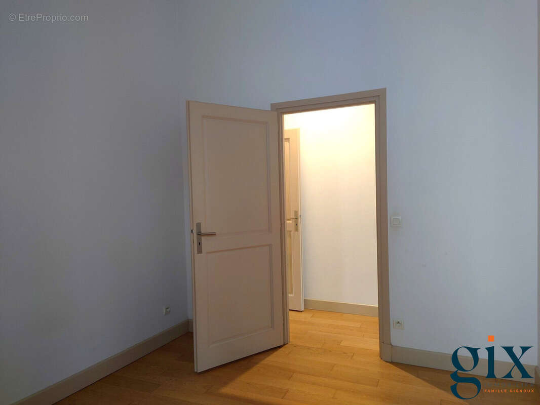 Appartement 84 m² à Grenoble  - photo 8