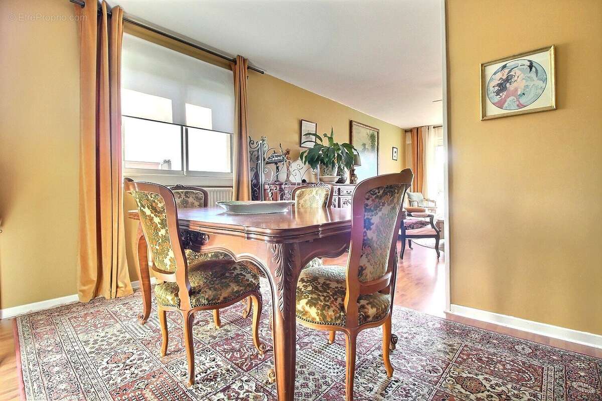 Appartement à RAMONVILLE-SAINT-AGNE