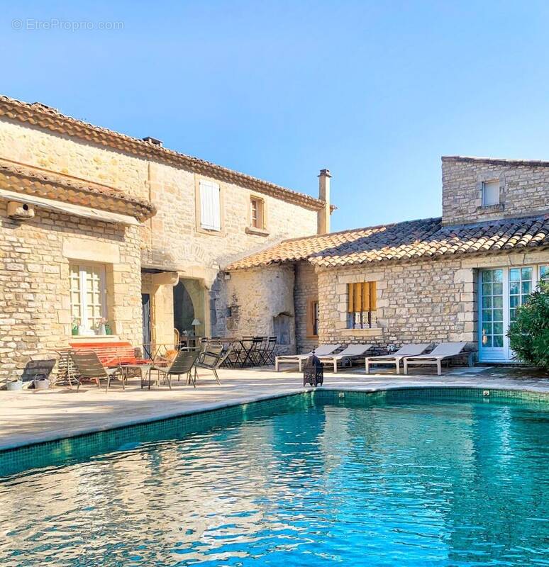 Maison à VAISON-LA-ROMAINE