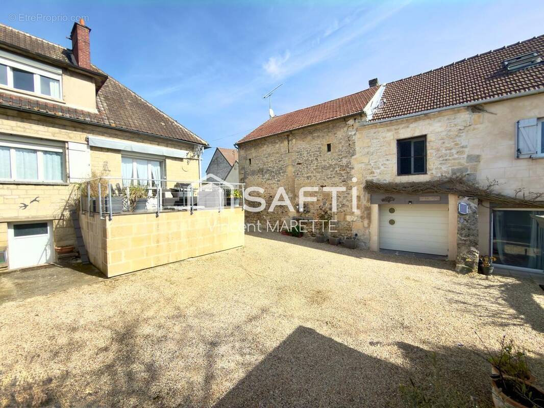 Photo 2 - Maison à SAINT-LEU-D'ESSERENT
