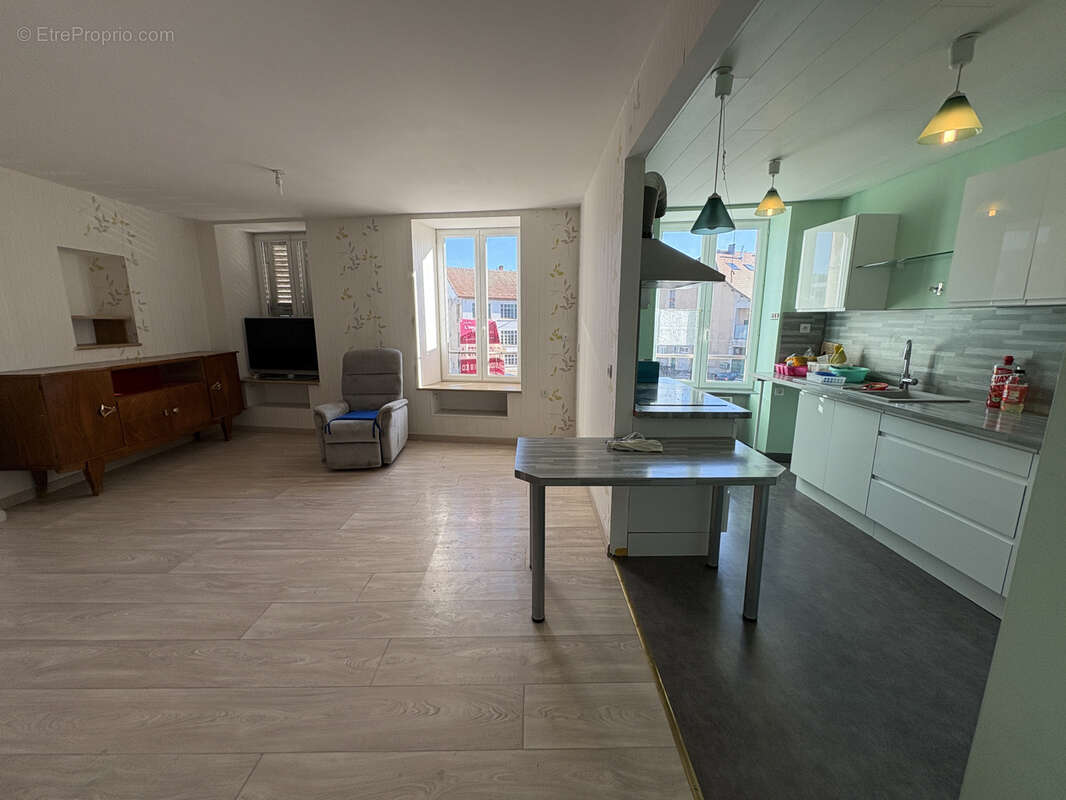 Maison à PONTARLIER