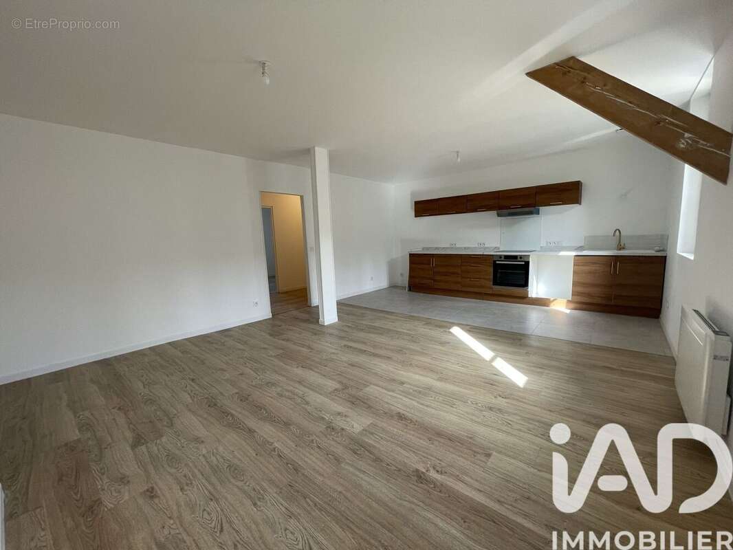 Photo 2 - Appartement à COMPIEGNE