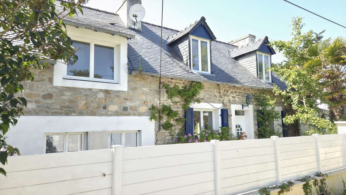 Maison à SANTEC