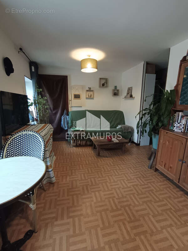 Appartement à SOURCIEUX-LES-MINES