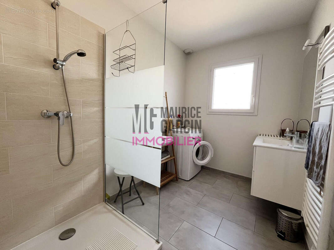 Appartement à L&#039;ISLE-SUR-LA-SORGUE