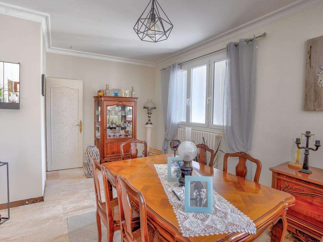 Maison à COULOUNIEIX-CHAMIERS
