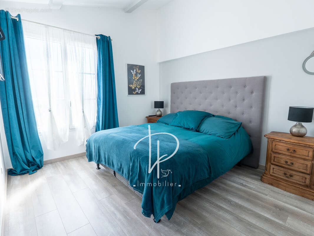 Maison à LA FARE-LES-OLIVIERS