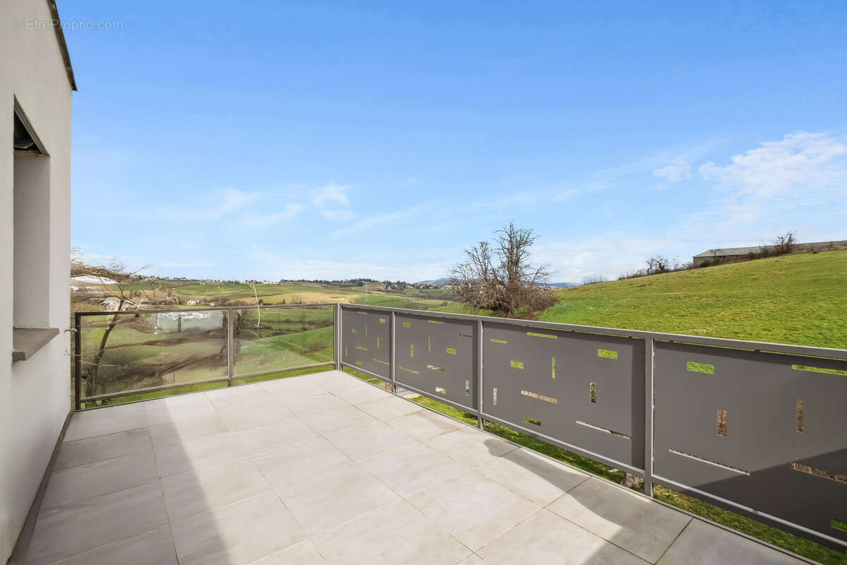 Maison à POLLIONNAY