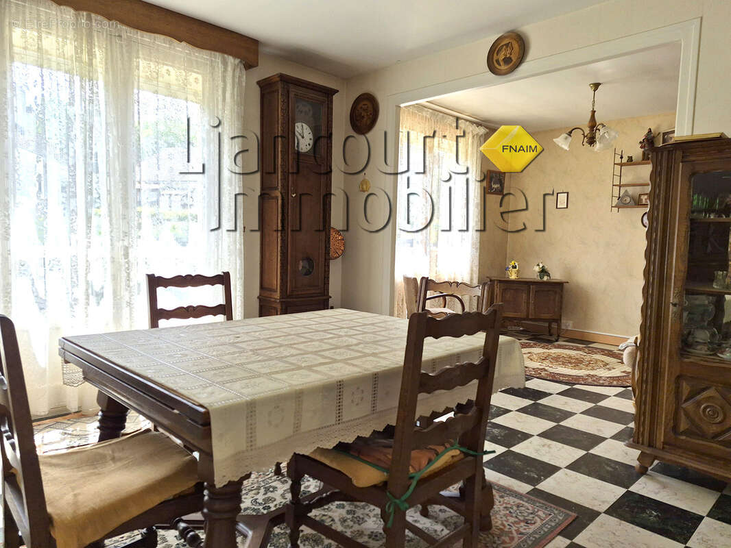 Maison à CLERMONT