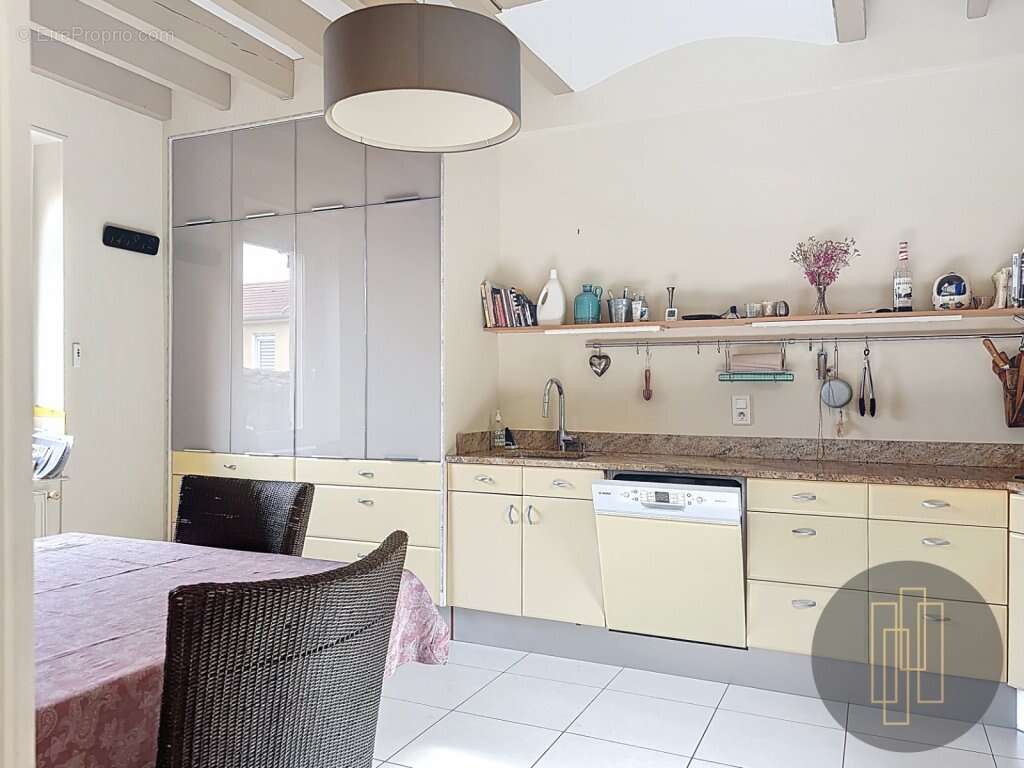 Maison à VILLEFRANCHE-SUR-SAONE