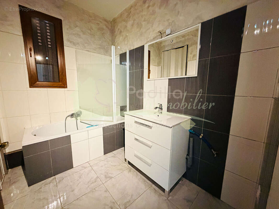 Appartement à CLUSES