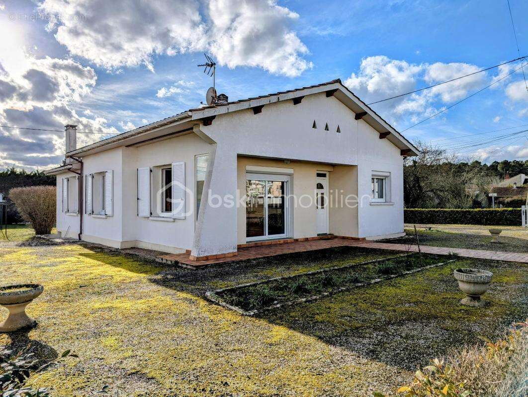 Maison à CASTELJALOUX