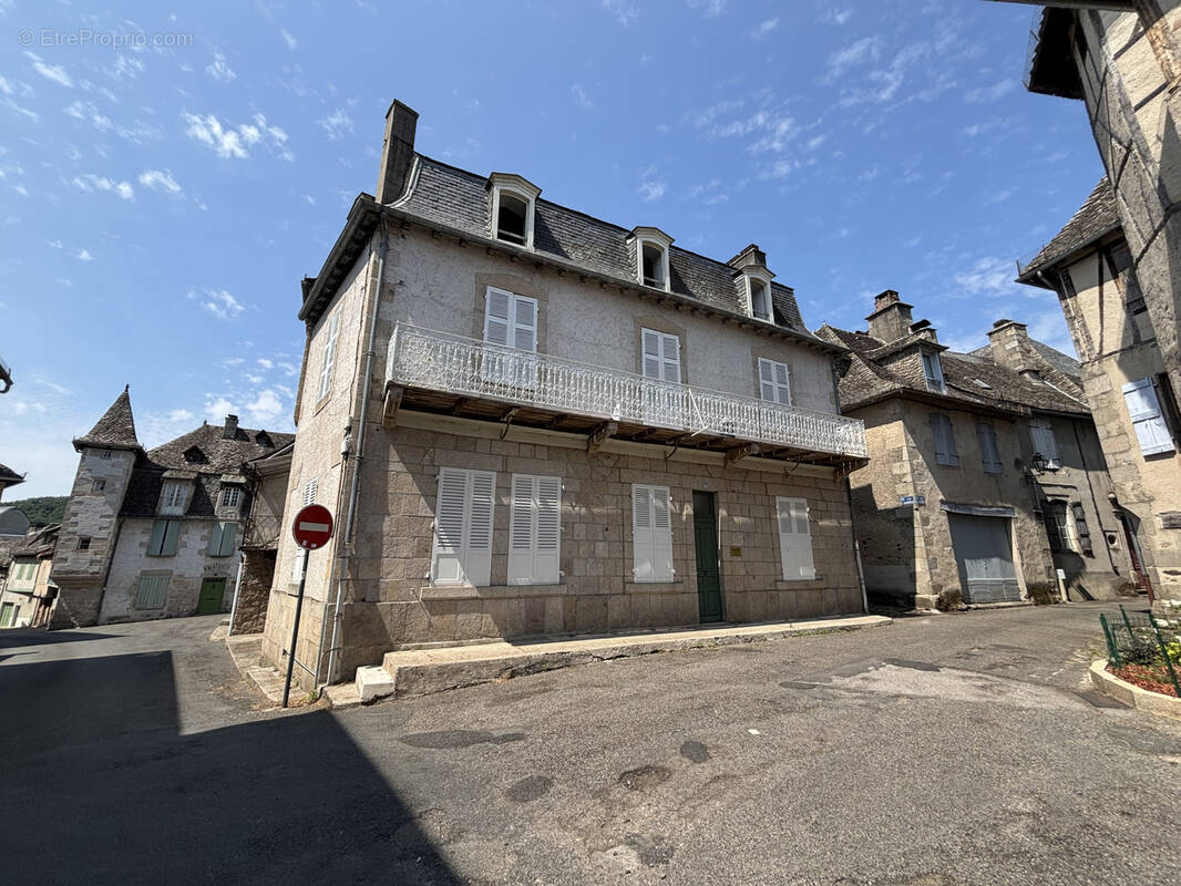 Appartement à MONCEAUX-SUR-DORDOGNE
