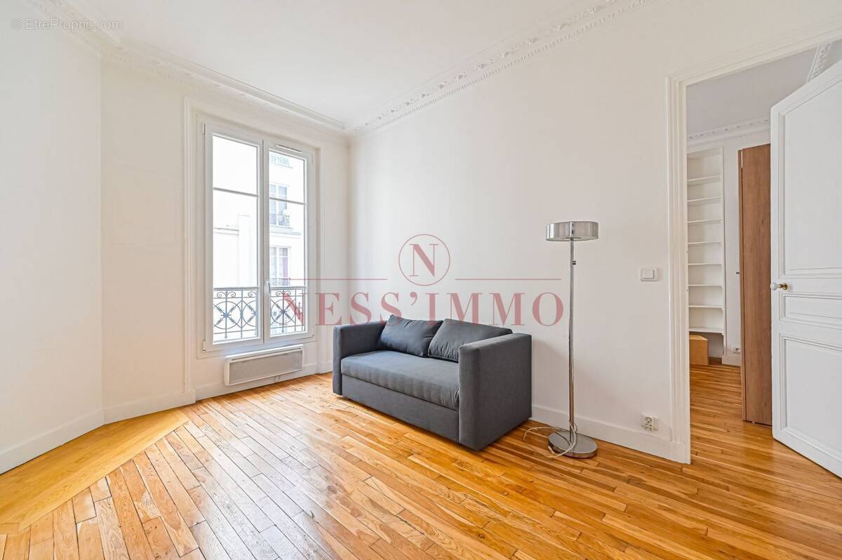 Appartement à PARIS-19E