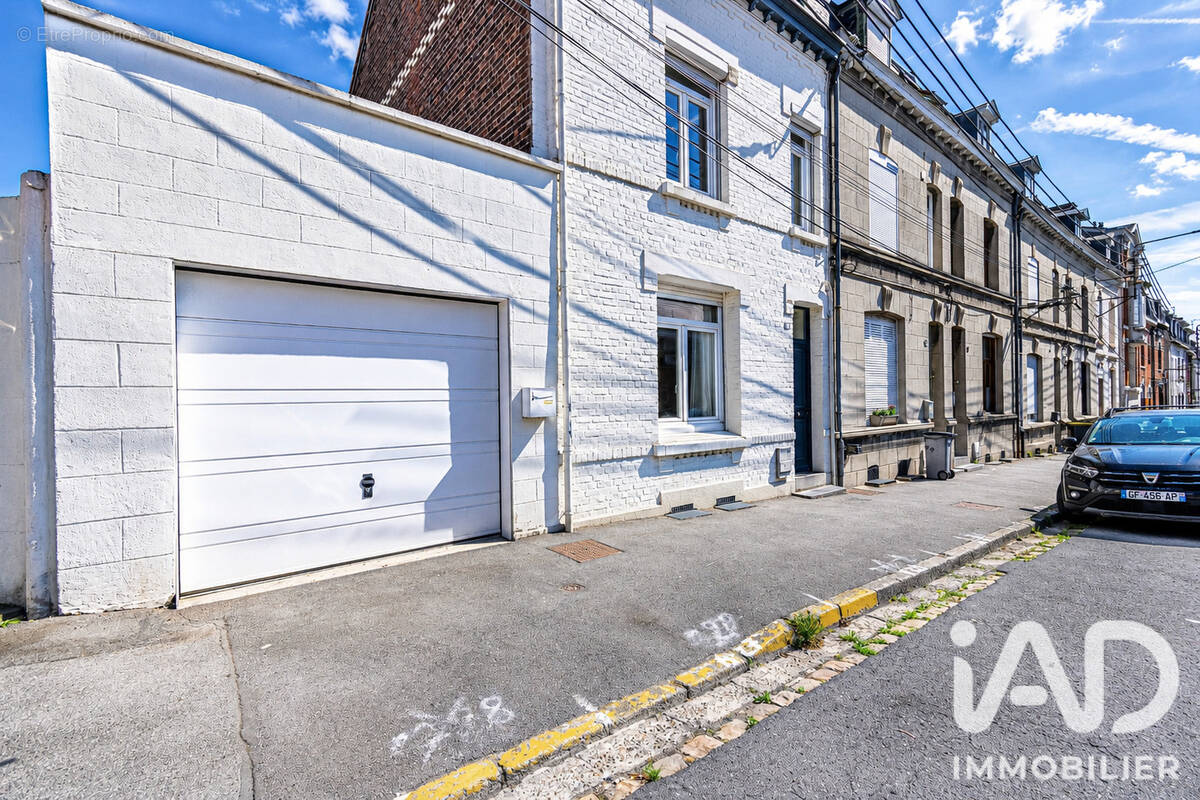 Photo 1 - Maison à VALENCIENNES