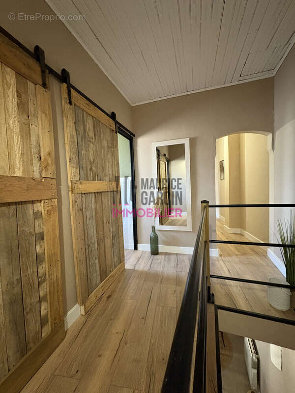 Palier - Maison à BEAUMES-DE-VENISE