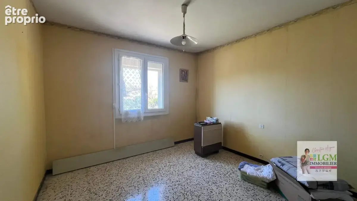 Idéal artisan, indépendant ou famille-maison avec garages et terrain à Cardet - photo 10