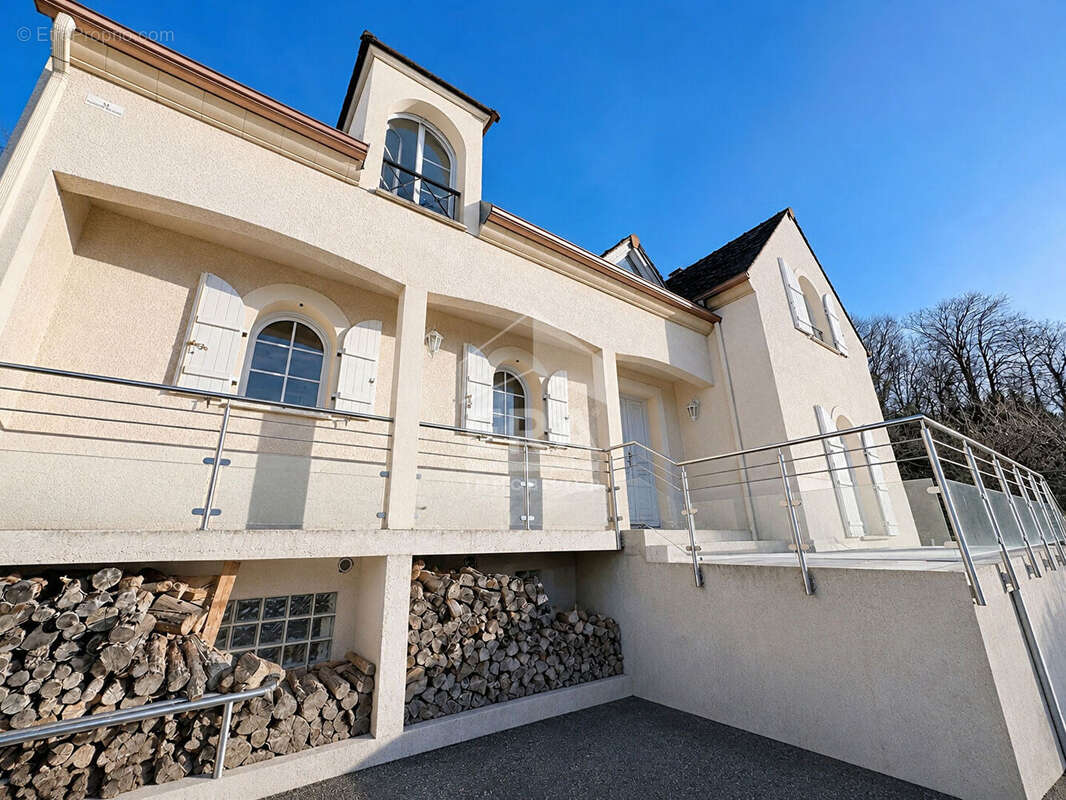 Maison à CHAUMONTEL