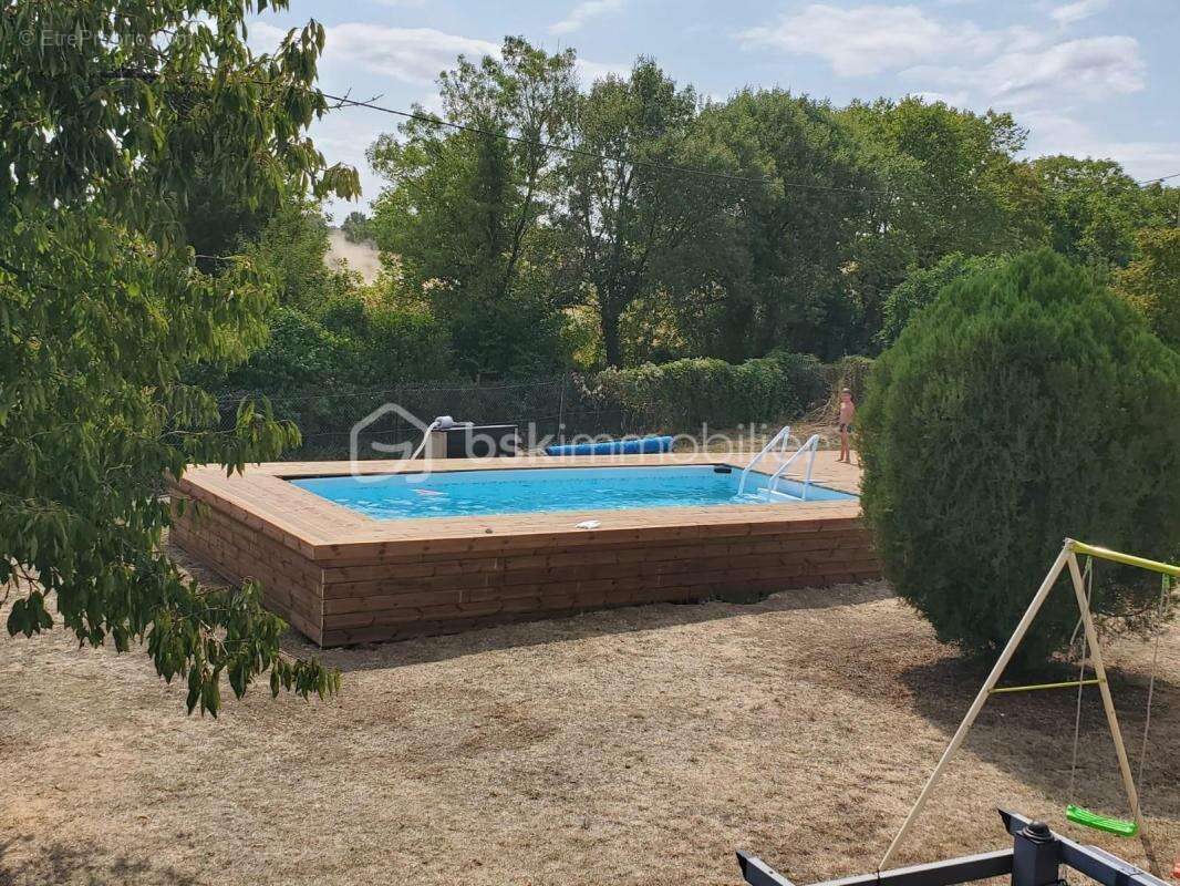  Maison 4 chambres avec terrain arboré de 1 548 m² – À 5 min de Saint-Jean-d'Angély - photo 12