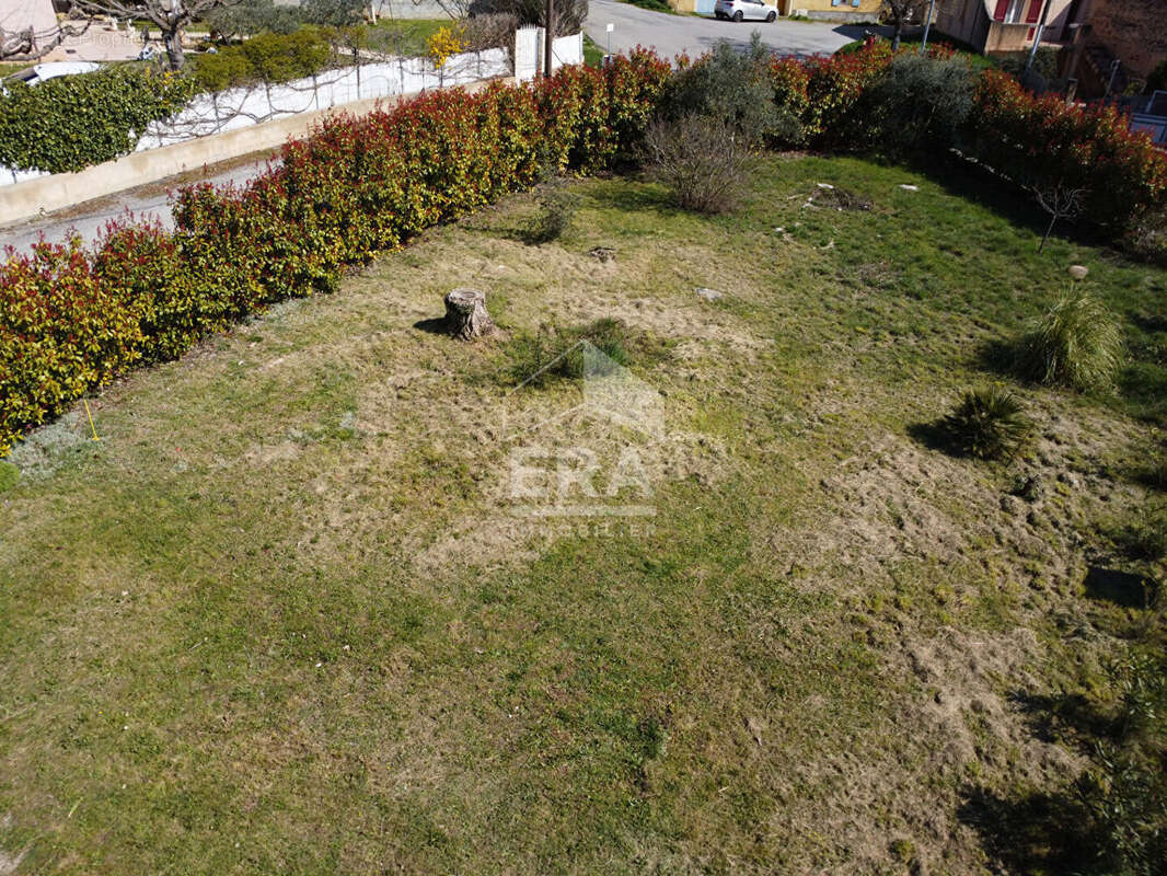 Terrain 388m² à l'escale - photo 4