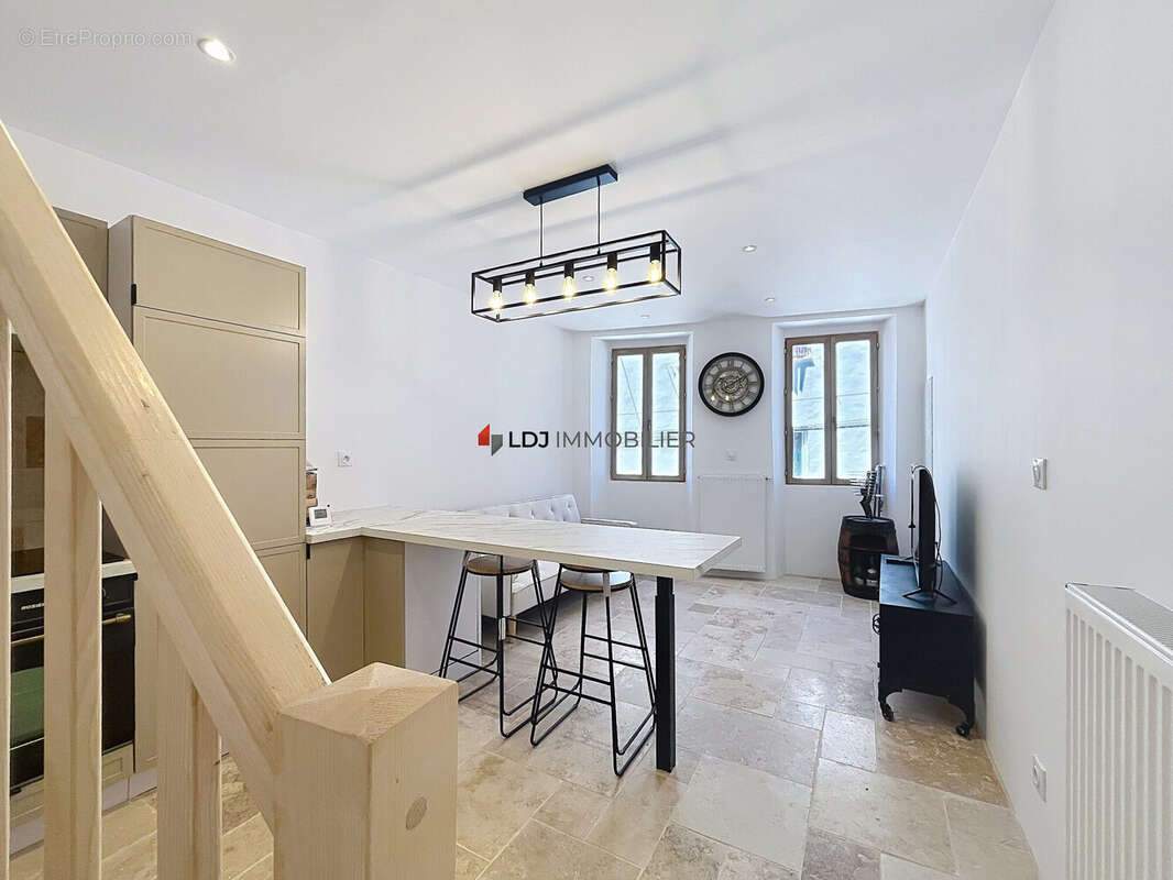 Maison 71 m² à Prades  - photo 3