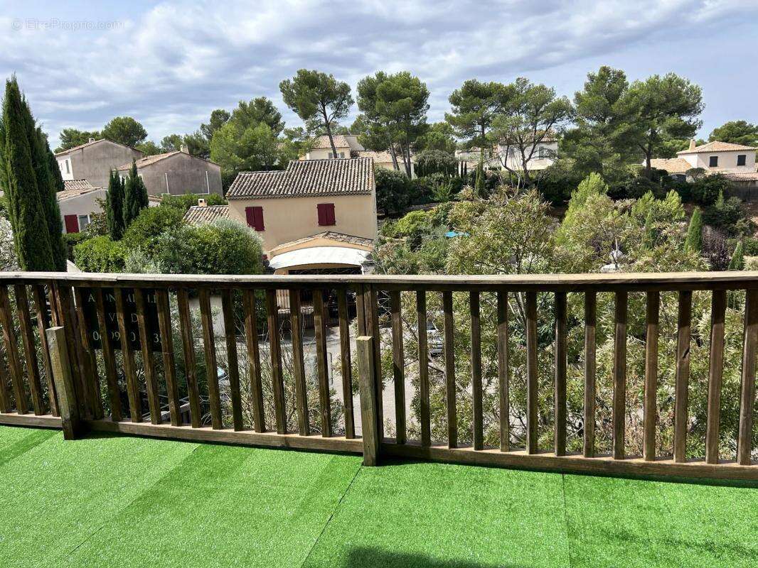 Appartement à MALLEMORT