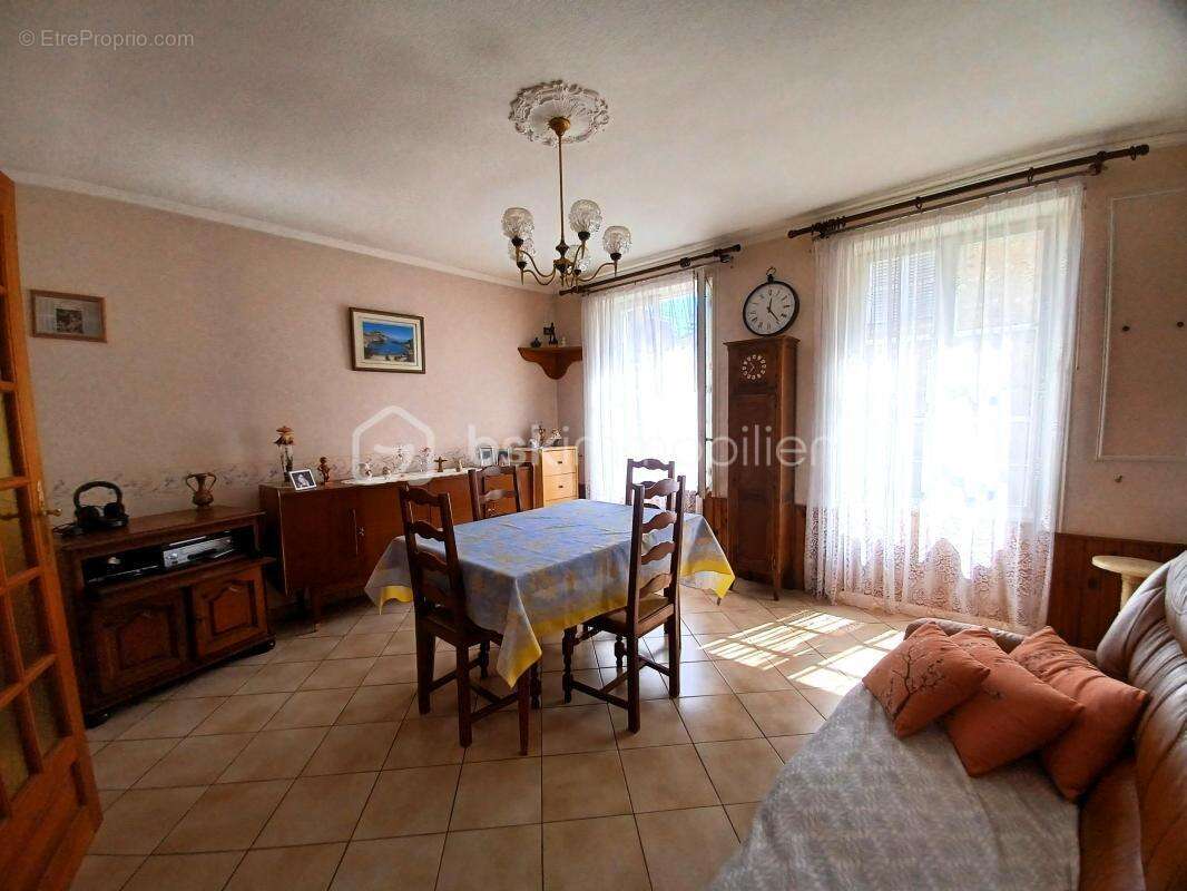 Maison à LA FERTE-GAUCHER