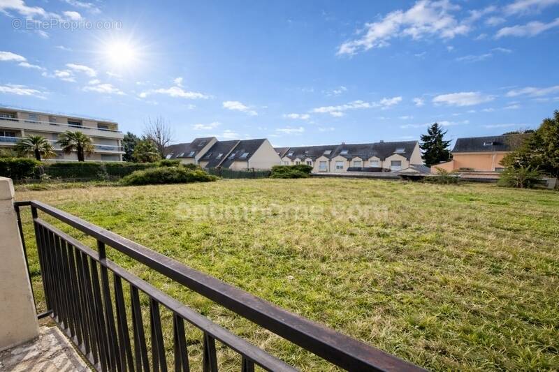 Appartement à SAINT-MAUR-DES-FOSSES