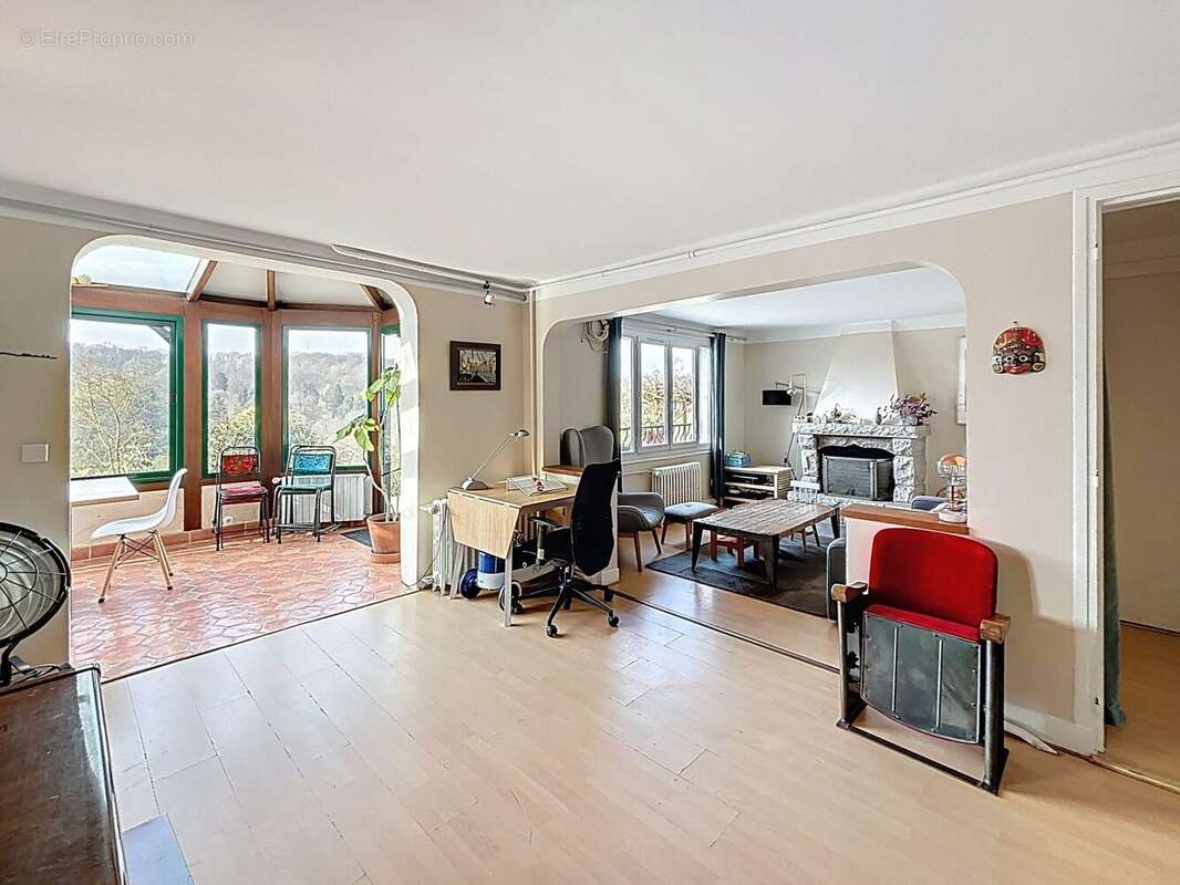 Séjour - Maison à CHATEAUFORT