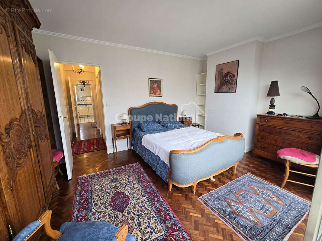 Appartement à VERSAILLES