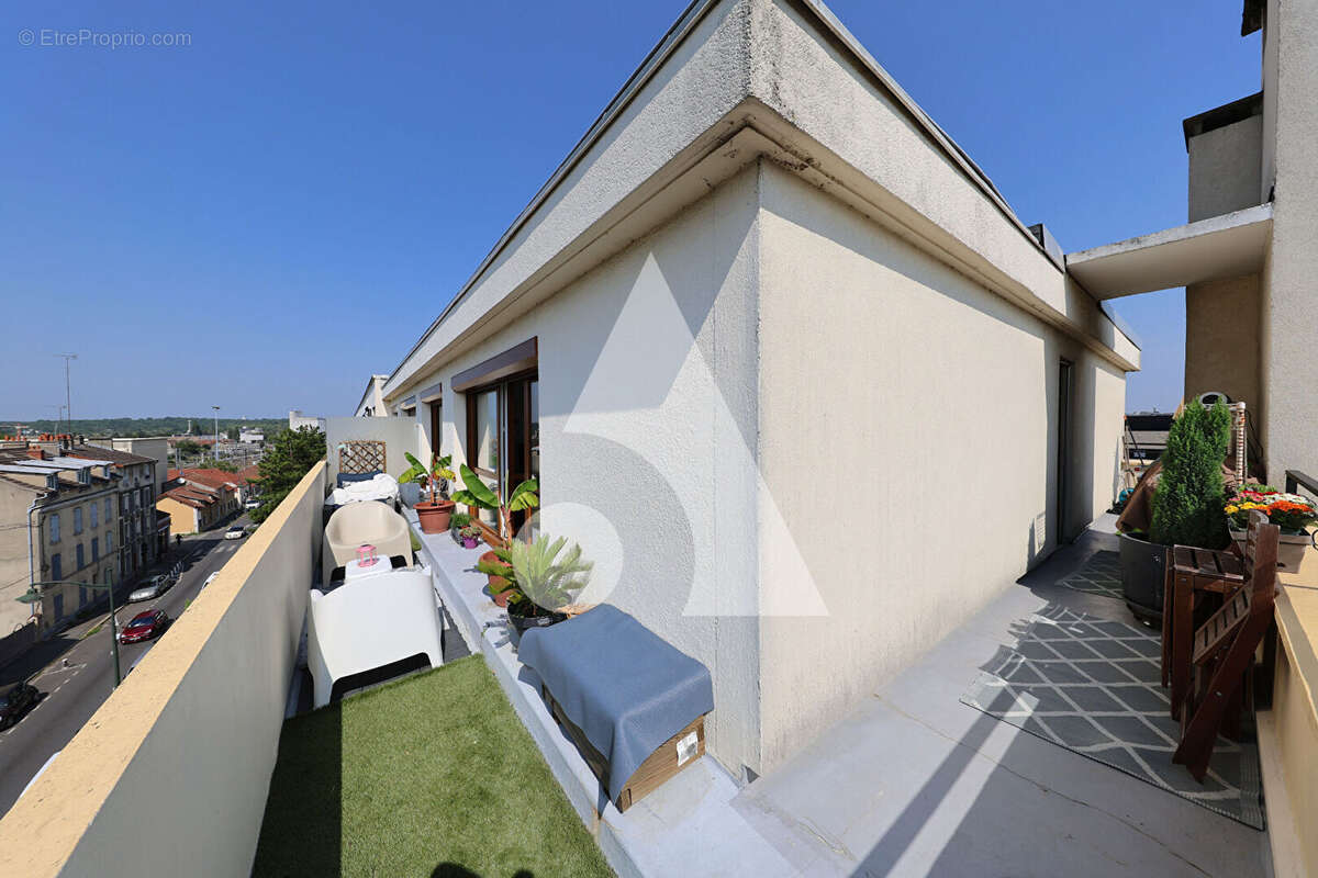 Appartement à CORBEIL-ESSONNES