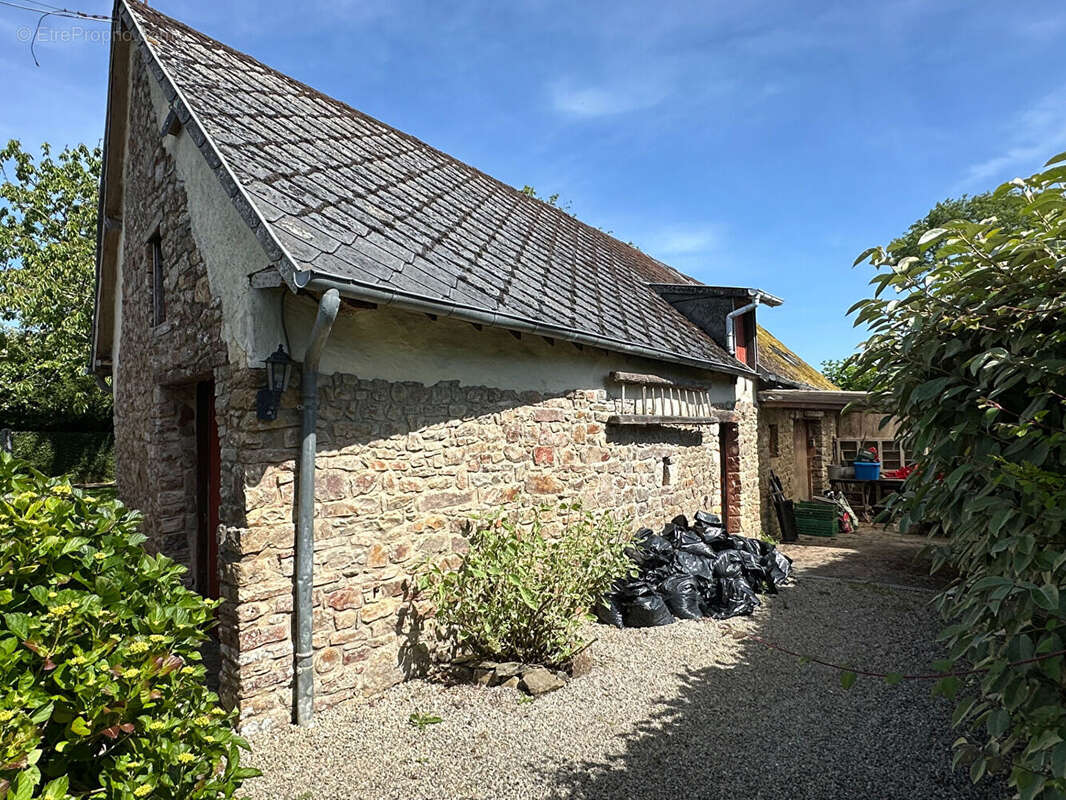 Maison à RAUVILLE-LA-PLACE