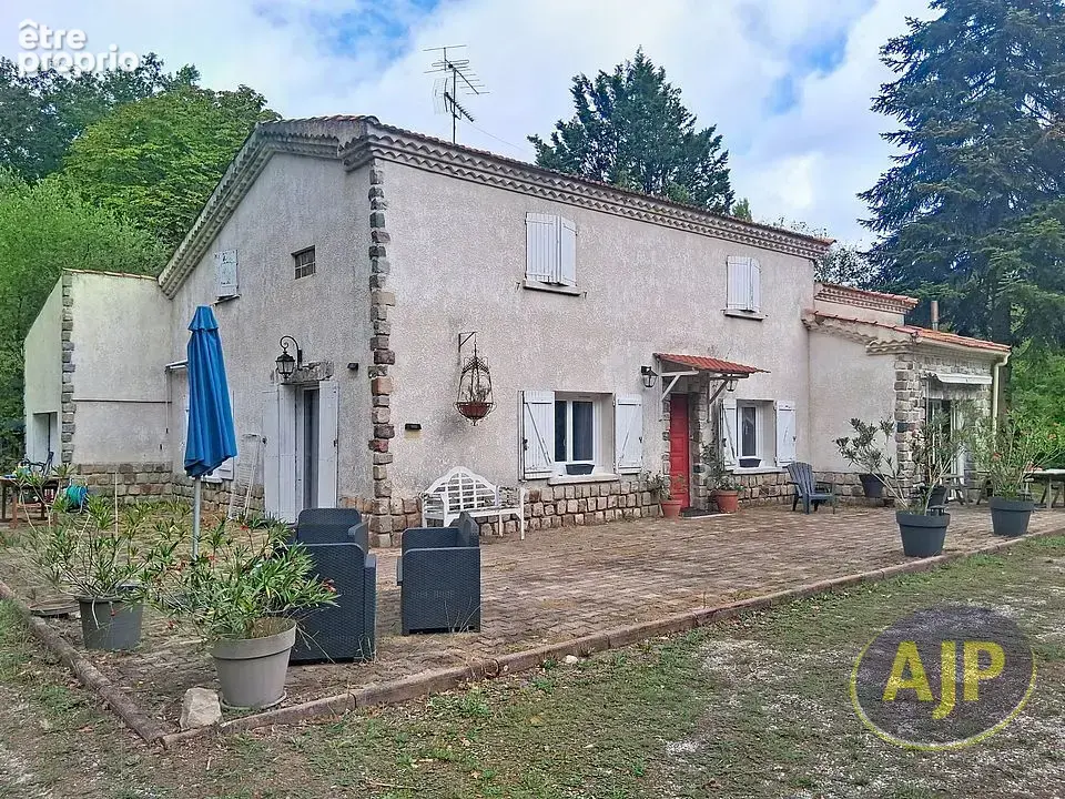 Maison dans un parc / forêt - photo 2