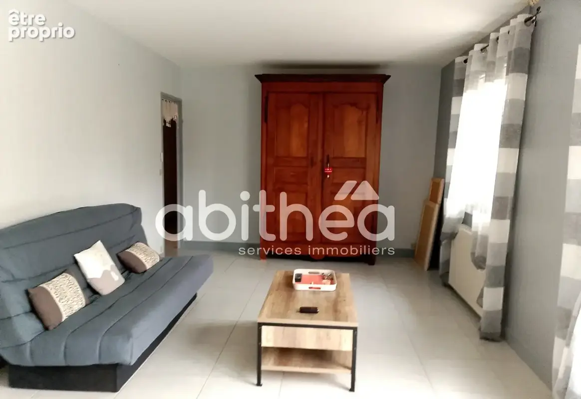 Maison de plain pieds  et  terrain de 4718 m2 - photo 5