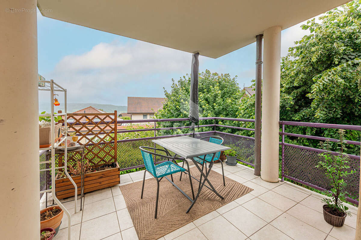 Appartement à GROISY