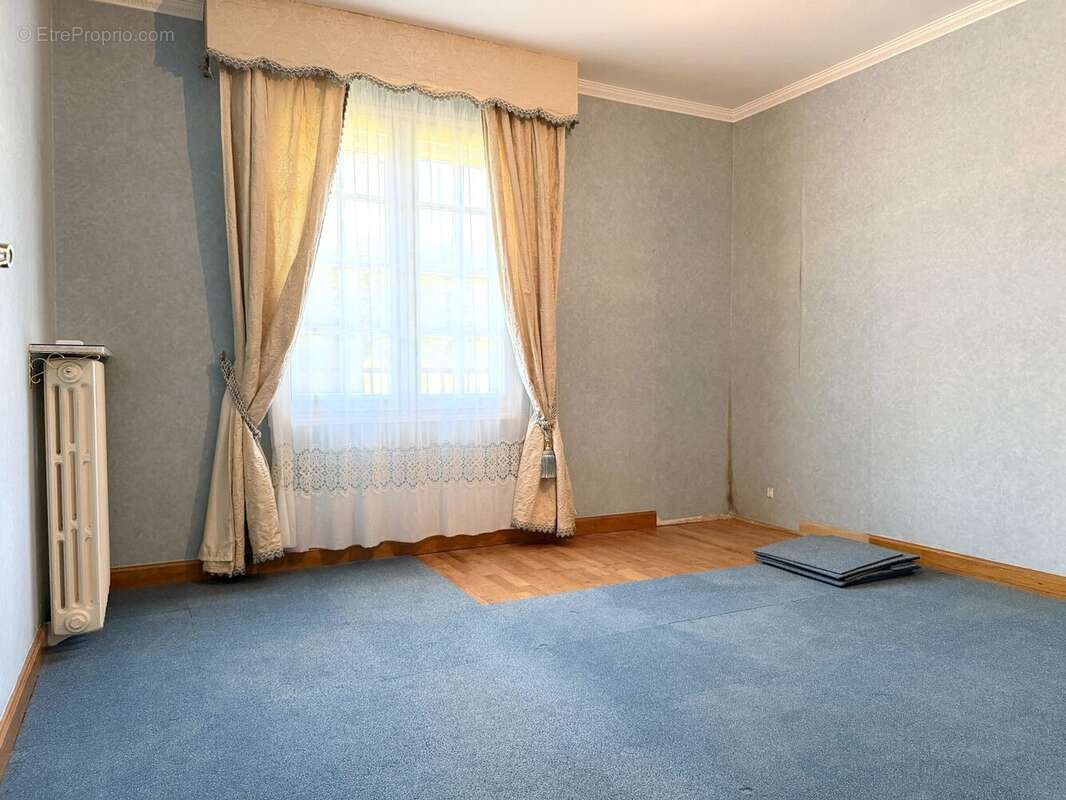 Chambre 2 - Maison à MAMERS