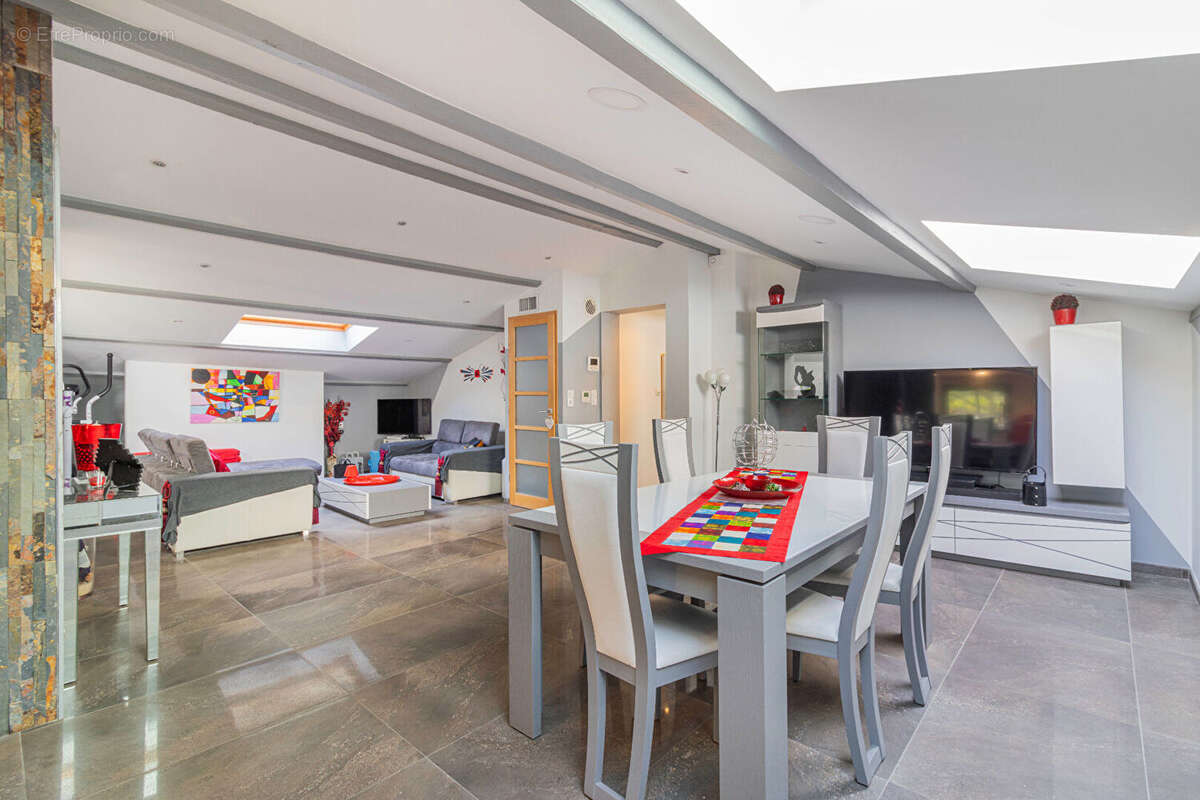 Maison à MARSEILLE-5E