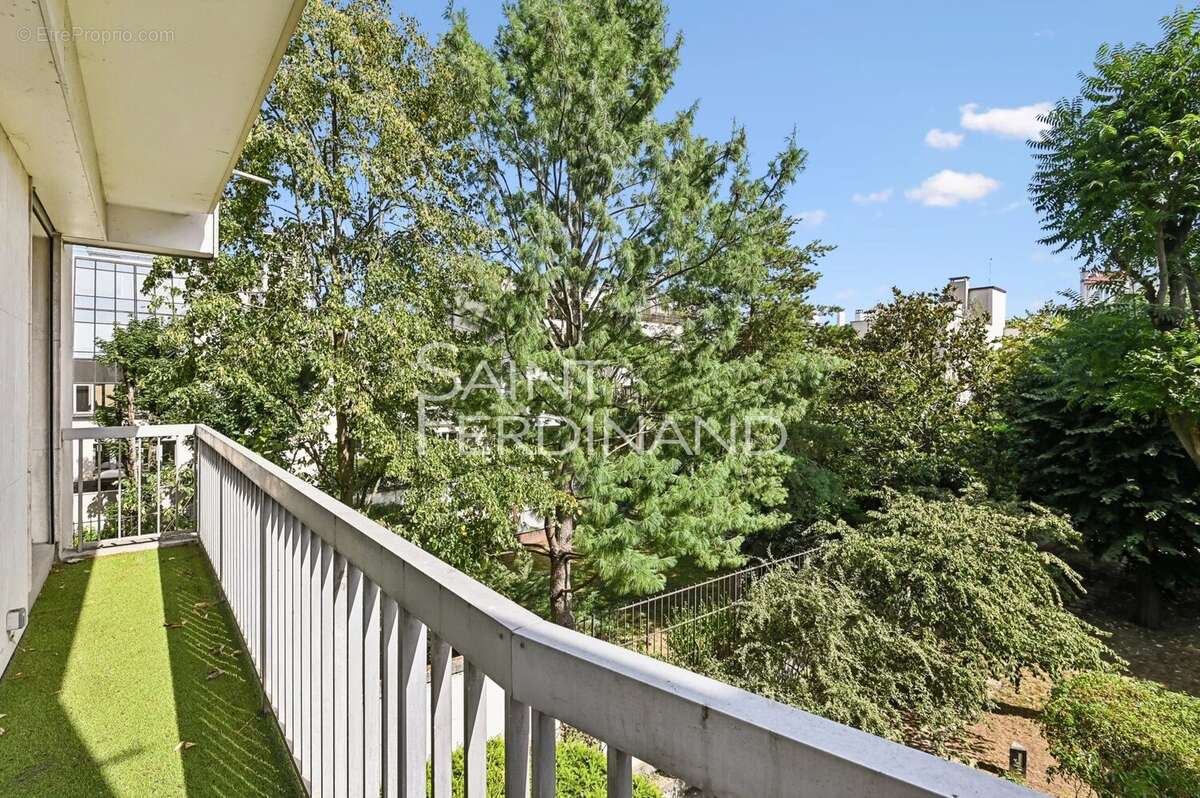 Neuilly Eglise 2 Pièces Balcon - photo 2