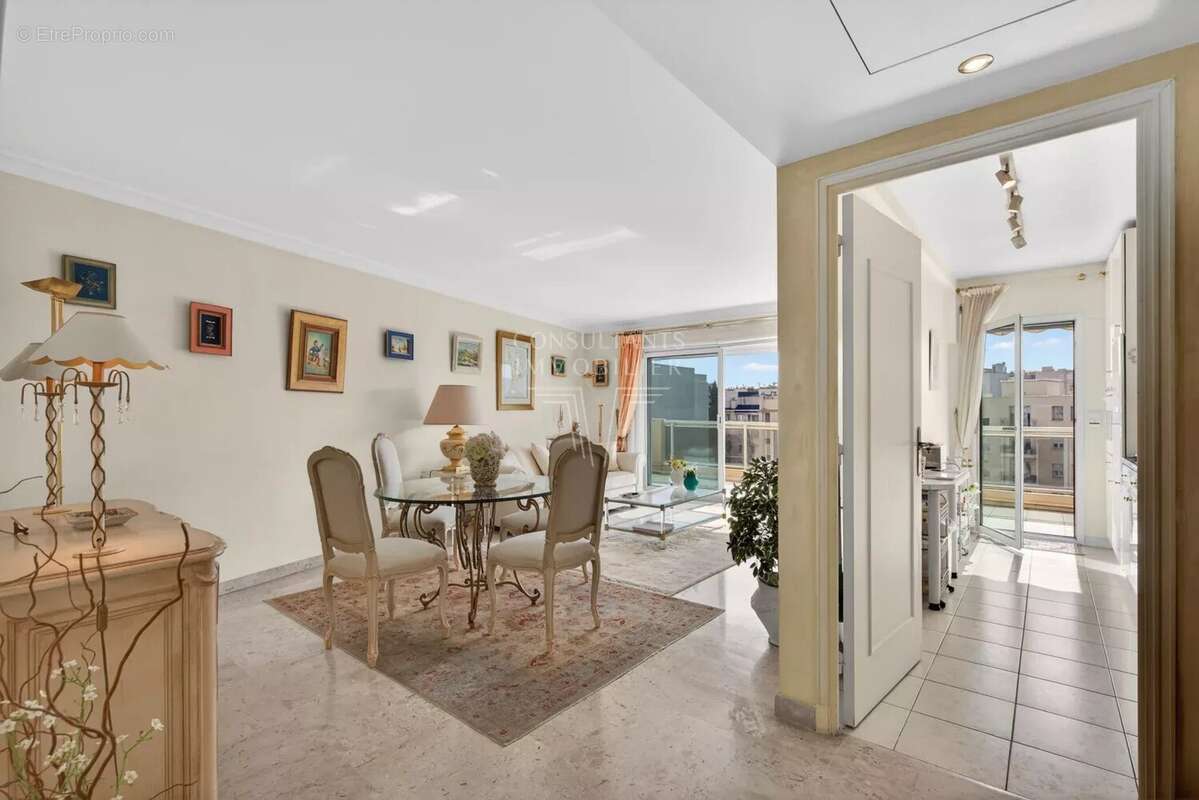 Appartement à CANNES