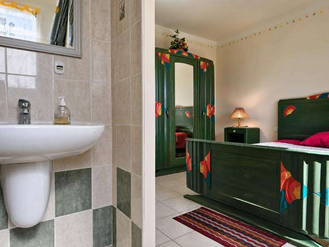 Maison de 6 pièces de 132 m² à Le Temple-sur-Lot - photo 12