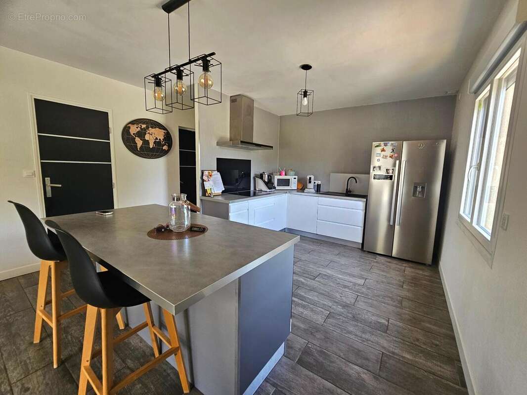 Maison 156 m² à Saint-Sauveur-La-Pommeraye  - photo 3