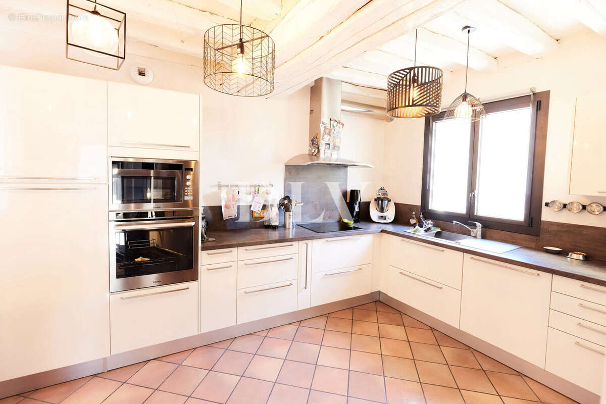 Maison à VULAINES-SUR-SEINE